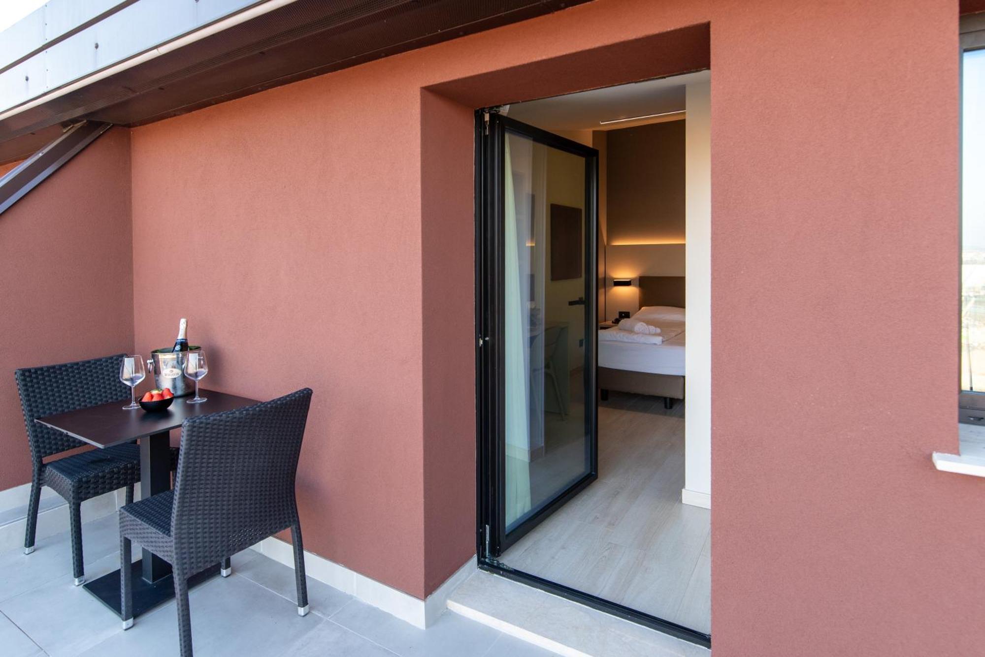 Ile Hotel Peschiera del Garda Luaran gambar