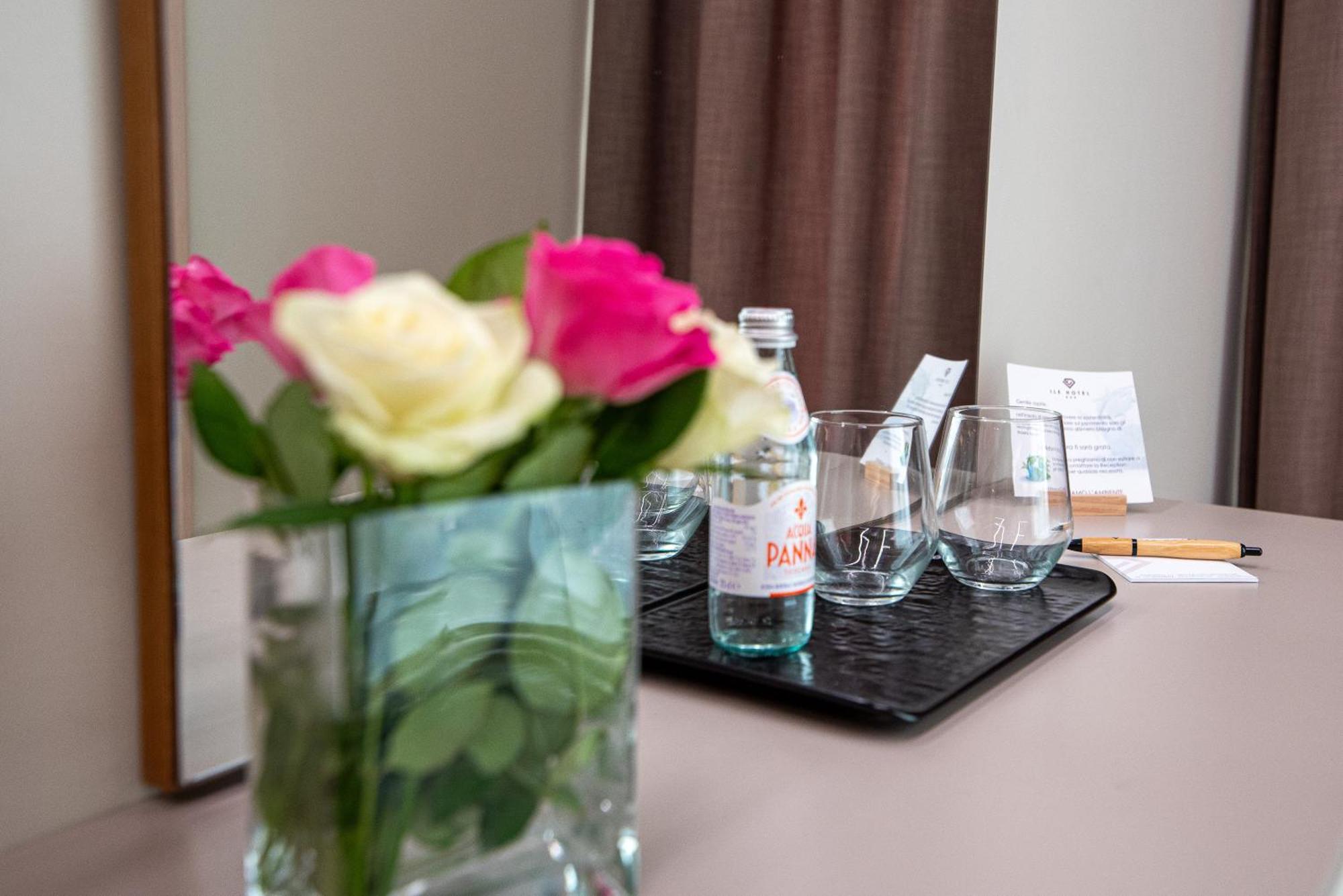 Ile Hotel Peschiera del Garda Luaran gambar