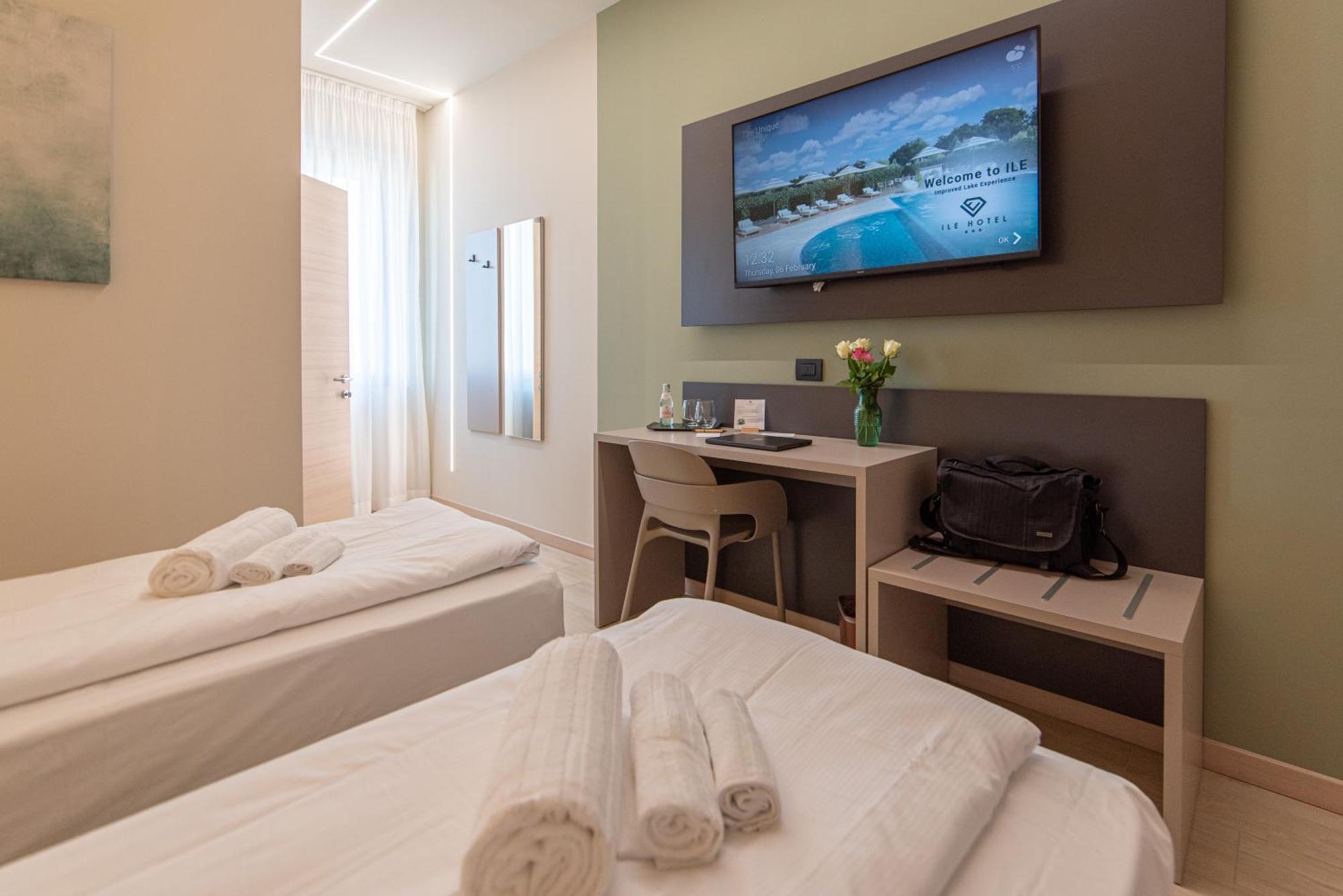 Ile Hotel Peschiera del Garda Luaran gambar