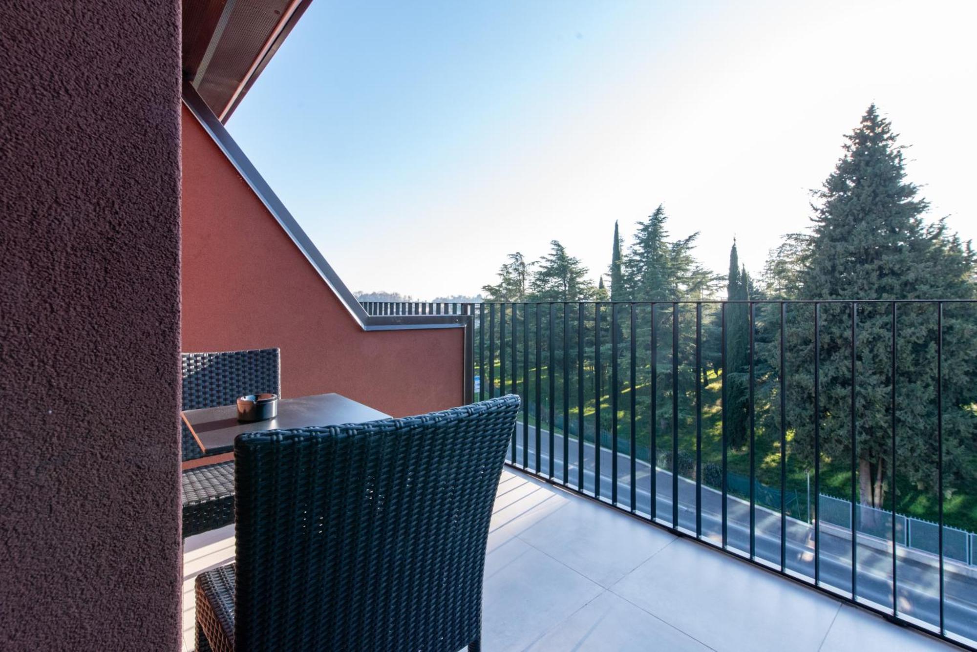 Ile Hotel Peschiera del Garda Luaran gambar