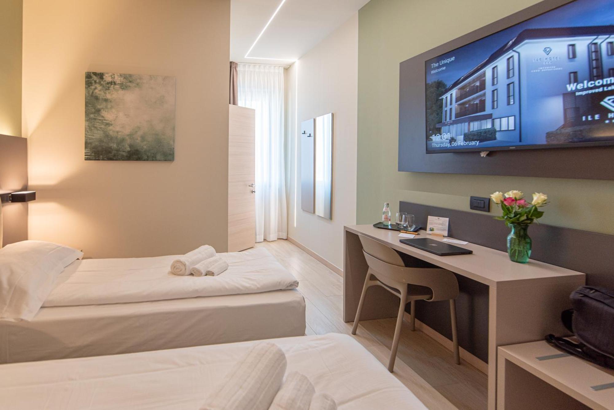 Ile Hotel Peschiera del Garda Luaran gambar
