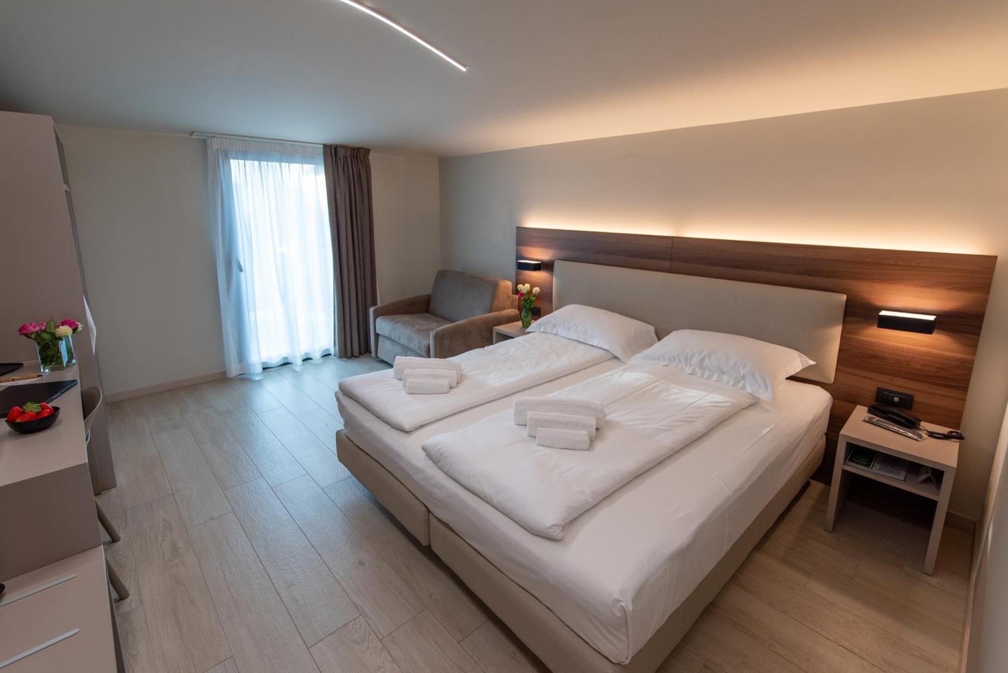 Ile Hotel Peschiera del Garda Luaran gambar
